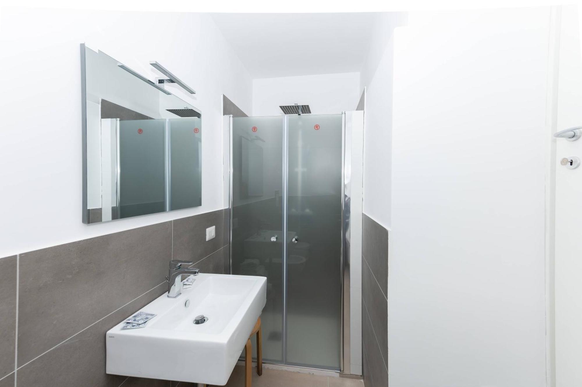 Gioia 13 & Apartahotel Procida