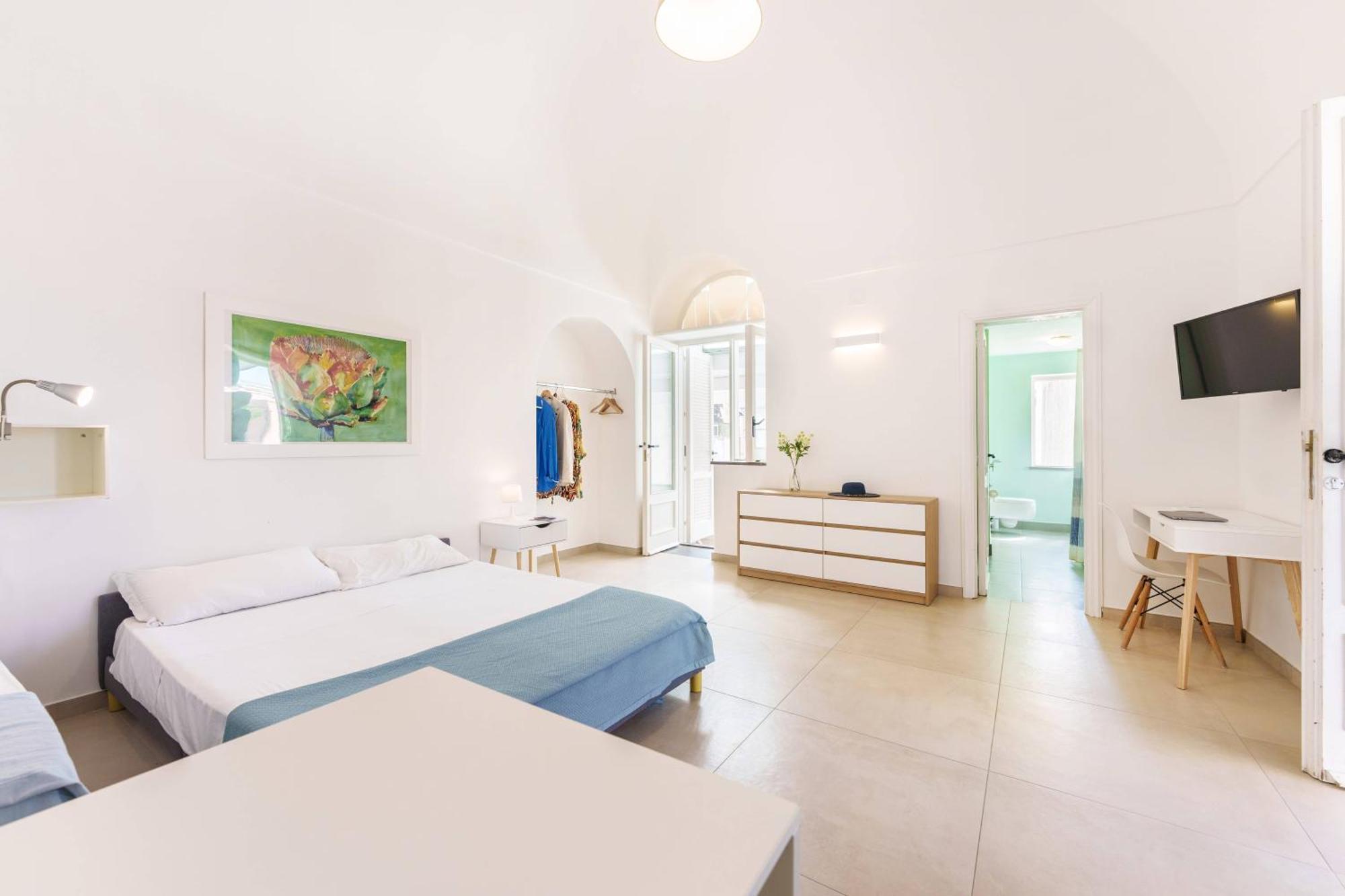 Gioia 13 & Apartahotel
