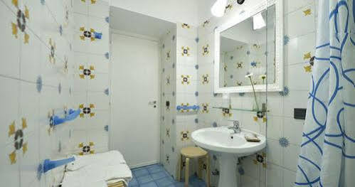 Gioia 13 & 5* Procida